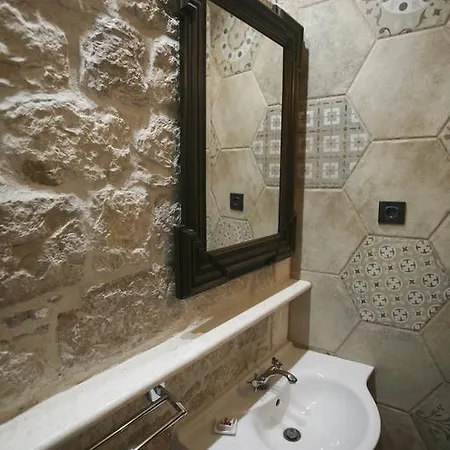 Azimut Otel *