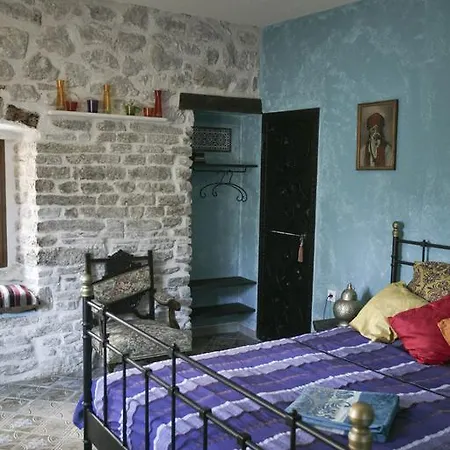 阿兹姆公寓 希贝尼克